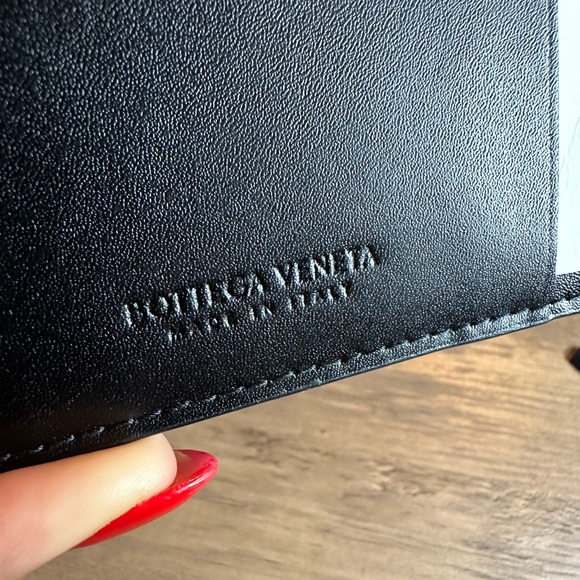 Bottega Veneta Intreccio leather card case - Picture 4 of 5